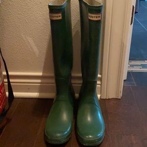 Size 9 Hunter Rain Boots